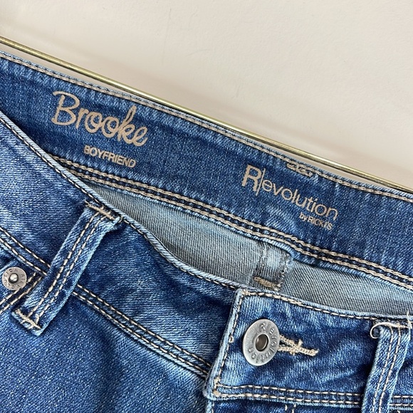 Revolution by Ricki’s Brooke Boyfriend Fit Jeans Blue Medium Wash Stretch 30 - Picture 5 of 11